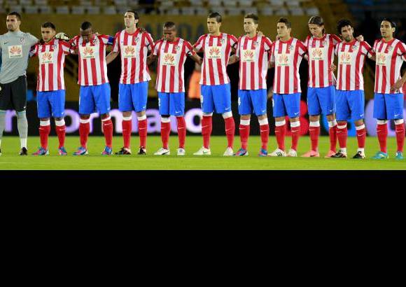Colprensa - La n&#243;mina colchonera que arranc&#243; el juego en El Camp&#237;n con: Sergio Asenjo, Luis Amaranto Perea, Filipe Luis Kasmirski, Diego God&#237;n, &#193;lvaro Dom&#237;nguez, Gabi Fern&#225;ndez, Paulo Da Silva, Jorge Merodio, Arda Turan, Eduardo Salvio y Radamel Falcao Garc&#237;a.