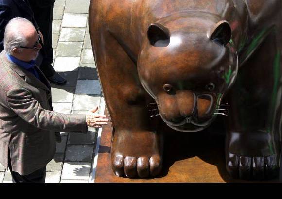 Esteban Vanegas - En un conmovedor acto, realizado en el Parque Biblioteca Fernando Botero, el artista antioqueño inauguró su obra El Gato, que se convierte en un nuevo referente en esa zona de la capital antioqueña