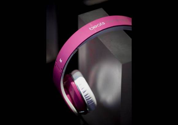 - Ahora los audífonos son una combinación de tecnología y salud.