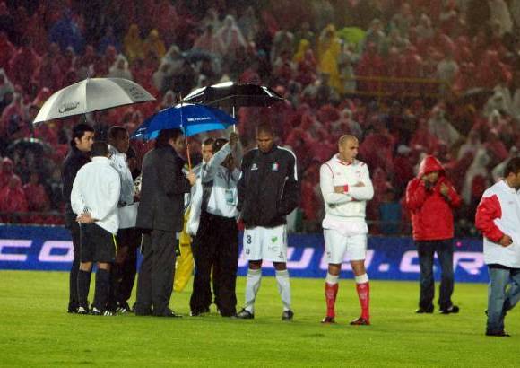 Colprensa - Fue un juego de dos d&#237;as por culpa de la lluvia.
