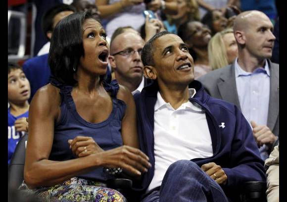 AP - El presidente de Estados Unidos, el dem&#243;crata Barak Obama, confirm&#243; una vez m&#225;s su pasi&#243;n por el baloncesto y su convencimiento de que los dos equipos nacionales, el de hombre y mujeres, que disputar&#225;n los pr&#243;ximos Juegos Ol&#237;mpicos de Londres 2012.