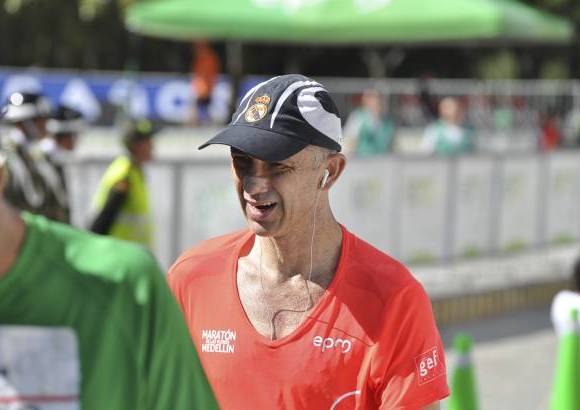 Esteban Jaramillo y Sebasti&#225;n Salazar - M&#225;s de 10 mil competidores se dieron cita en esta hist&#243;rica cita deportiva que se corr&#237;a en las modalidades de 5, 10, 21 y 42 kil&#243;metros.