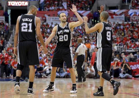 AP - Los Spurs de San Antonio pueden equilibrar la final con su experiencia, ya que eso les sobra a varios jugadores.