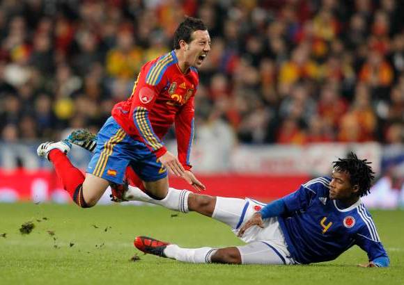 Reuters - Es la primera victoria de los espa&#241;oles sobre Colombia, a la que s&#243;lo se han enfrentado en dos ocasiones. La anterior fue hace 30 a&#241;os en Bogot&#225; y termin&#243; con empate 1-1.