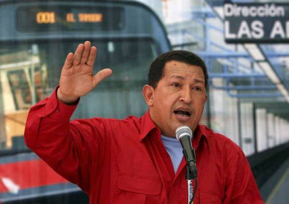 Reuters - En el a&#241;o 2006 Ch&#225;vez volvi&#243; a ganar las elecciones presidenciales, obtuvo 7.309.080 de votos. Manuel Rosales, candidato de la oposici&#243;n, sac&#243; 4.292.466.