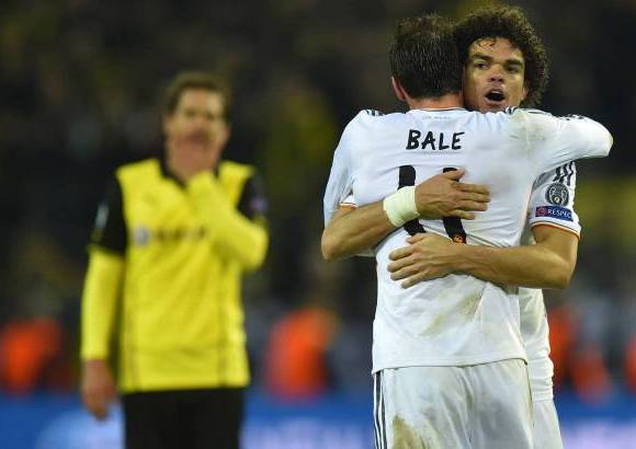 AP - El conjunto blanco se recuper&#243; en la segunda mitad del encuentro y se adelant&#243; un poco en el campo antes que el Dortmund.