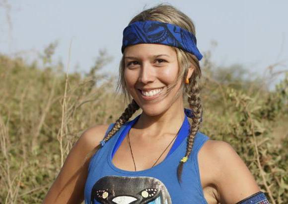 Cortes&#237;a Canal Caracol - Stephanie Carrillo. 27 a&#241;os. Barranquilla. Presentadora de televisi&#243;n. Estuvo en el Desaf&#237;o en 2008. Cree que en esa &#233;poca era muy inocente y le faltaba mucha experiencia. Ama la naturaleza, tiene una perrita que es su adoraci&#243;n y por eso no soporta el maltrato a los animales. Cree que ese va a ser uno de sus principales conflictos en este Desaf&#237;o &#193;frica el origen.