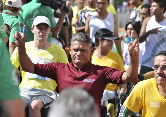 Esteban Jaramillo y Sebastián Salazar - Más de 10 mil competidores se dieron cita en esta histórica cita deportiva que se corría en las modalidades de 5, 10, 21 y 42 kilómetros