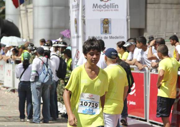 Esteban Jaramillo y Sebastián Salazar - Más de 10 mil competidores se dieron cita en esta histórica cita deportiva que se corría en las modalidades de 5, 10, 21 y 42 kilómetros.