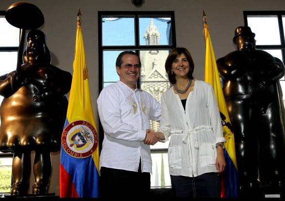 Jaime P&#233;rez - Medell&#237;n fue sede del encuentro ente los cancilleres de Ecuador y Colombia