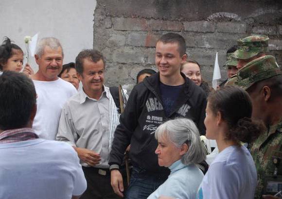 Andr&#233;s Torres, Colprensa - Don Jaime dijo que su objetivo es claro: &quot;Entrevistarme con el presidente (electo) Juan Manuel Santos y con el general &#211;scar Naranjo, para pedir por la liberaci&#243;n de mi hijo&quot;.