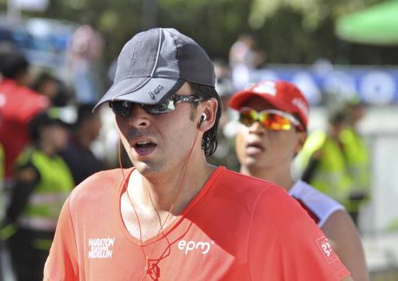 Esteban Jaramillo y Sebasti&#225;n Salazar - M&#225;s de 10 mil competidores se dieron cita en esta hist&#243;rica cita deportiva que se corr&#237;a en las modalidades de 5, 10, 21 y 42 kil&#243;metros.