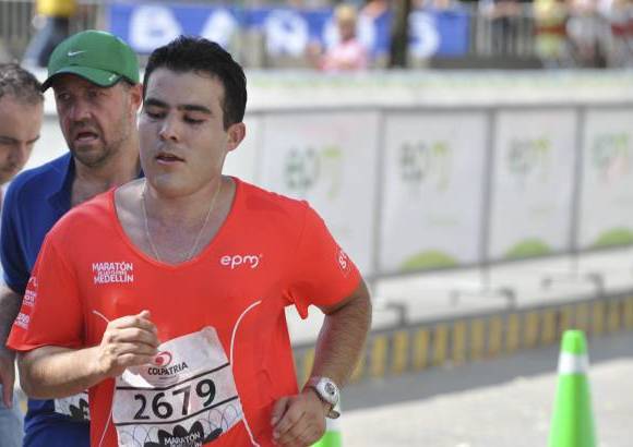 Esteban Jaramillo y Sebasti&#225;n Salazar - M&#225;s de 10 mil competidores se dieron cita en esta hist&#243;rica cita deportiva que se corr&#237;a en las modalidades de 5, 10, 21 y 42 kil&#243;metros.