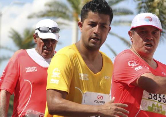 Esteban Jaramillo y Sebasti&#225;n Salazar - M&#225;s de 10 mil competidores se dieron cita en esta hist&#243;rica cita deportiva que se corr&#237;a en las modalidades de 5, 10, 21 y 42 kil&#243;metros.