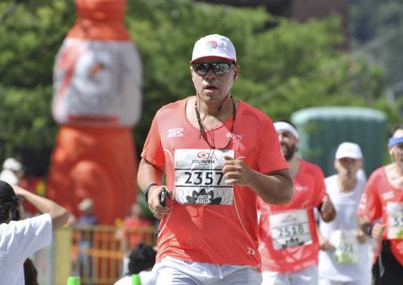 Esteban Jaramillo y Sebasti&#225;n Salazar - M&#225;s de 10 mil competidores se dieron cita en esta hist&#243;rica cita deportiva que se corr&#237;a en las modalidades de 5, 10, 21 y 42 kil&#243;metros.