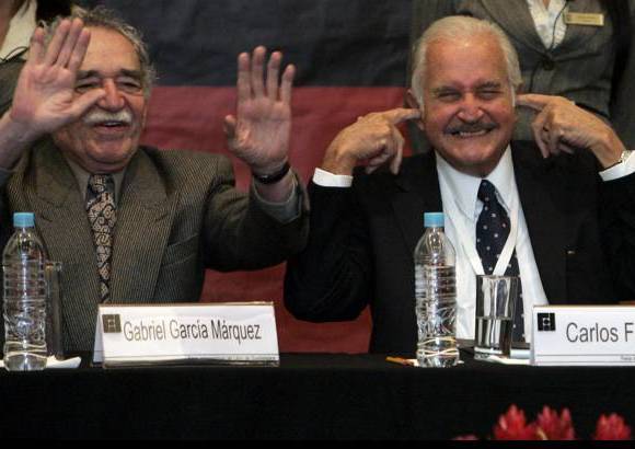 AP - El Premio Rómulo Gallegos en 1977, Cervantes en 1987, Príncipe de Asturias en 1994 y la Gran Cruz de la Orden de Isabel la Católica en 2009 son algunos de los reconocimientos que en vida recibió el prolífico escritor.