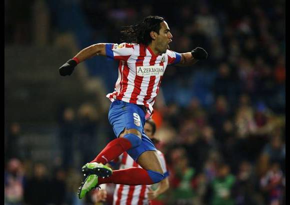 Reuters - En Agosto de 2011 el Atl&#233;tico de Madrid fich&#243; a Radamel Falcao Garc&#237;a por una suma estimada en 40 millones de euros.