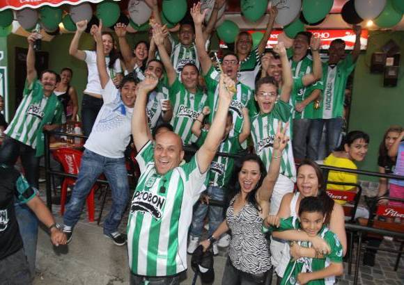 Julio C&#233;sar Herrera - Cada esquina luc&#237;a adornada para recibir la estrella n&#250;mero 11 del equipo dirigido por el t&#233;cnico Santiago Escobar.