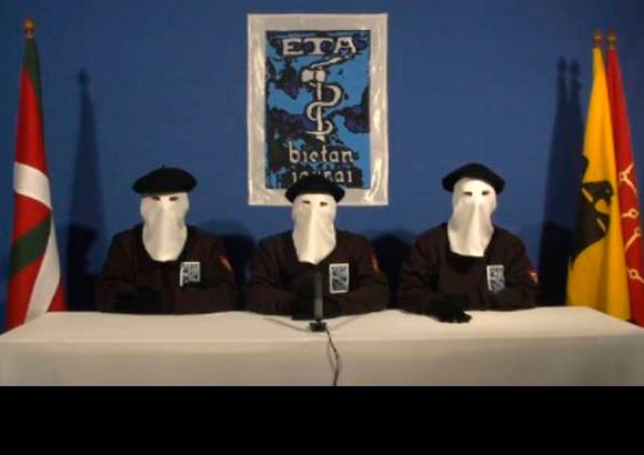 Reuters - El grupo separatista vasco Eta anunció un alto el fuego permanente. Una noticia que se celebró en España y en el mundo entero.