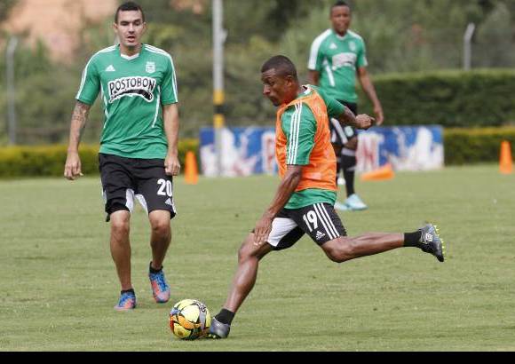 HERNÁN VANEGAS - Farid Díaz busca mantener el puesto de lateral izquierdo.