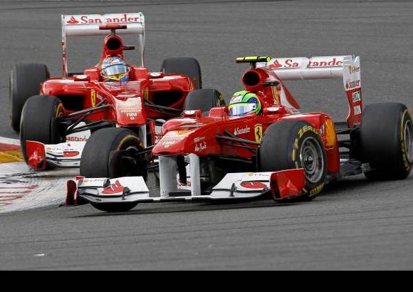 Reuters - Fernando Alonso (Ferrari) lleg&#243; en la cuarta posici&#243;n, despu&#233;s de haber salido octavo.