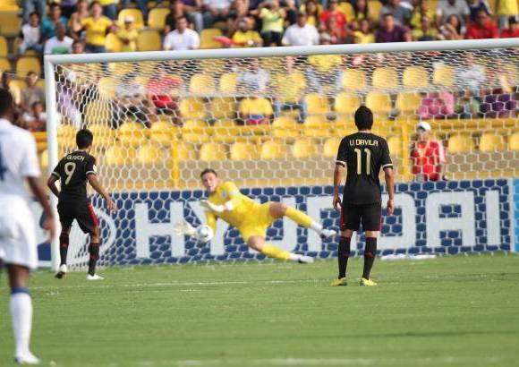 Colprensa - Ambos equipos pagaron un alto precio a su esfuerzo físico por su traslado desde Medellín a Cartagena. El guardameta Butland hizo hoy menos traumática la pálida presentación del once de Brian Eastick al contener un remate de Guarch desde el punto de penalti a los 14 minutos.