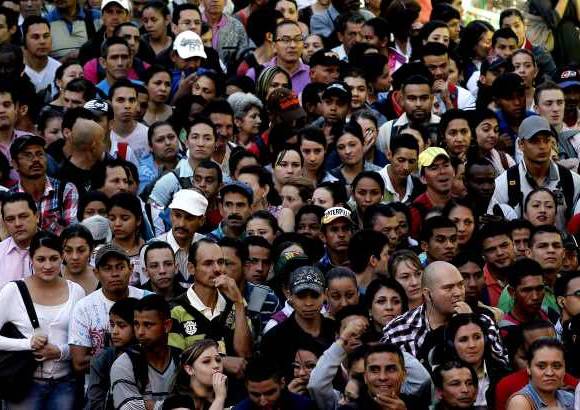 Foto Donaldo Zuluaga - El metro debutó con su operación comercial en Sabaneta.