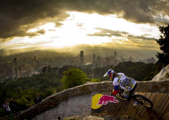 Cortes&#237;a Red Bull - Espectacular vista de la capital.