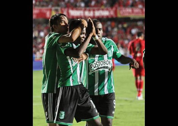 Colprensa - Nacional super&#243; por 2-4 a Am&#233;rica en el estadio Pascual Guerrero. Avil&#233;s Hurtado marc&#243; un gol y John Valencia el &#250;ltimo del compromiso.