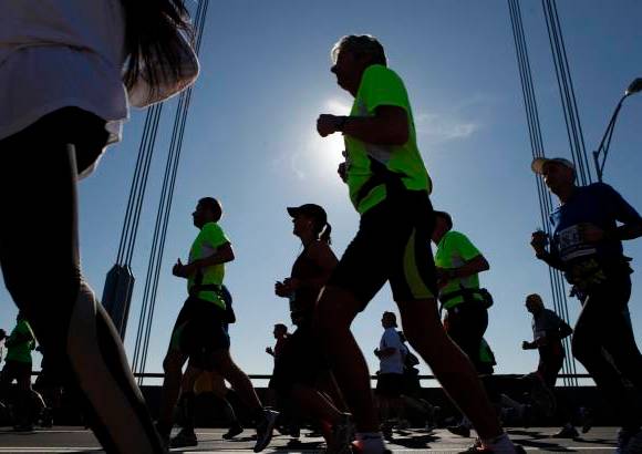 AP - El etíope Gebre Gebremariam, defensor del título, sólo pudo ser cuarto, por detrás de su compatriota Tsehay Kebede.