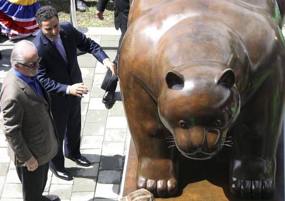 Esteban Vanegas - La creación, que llegó a Cartagena proveniente de los talleres del maestro Botero en Italia, fue desplazada a Medellín por vía terrestre.