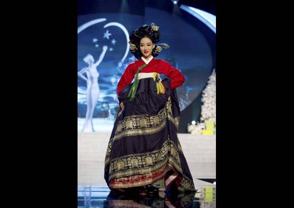 - Miss Corea del Sur, Sung hye Lee.