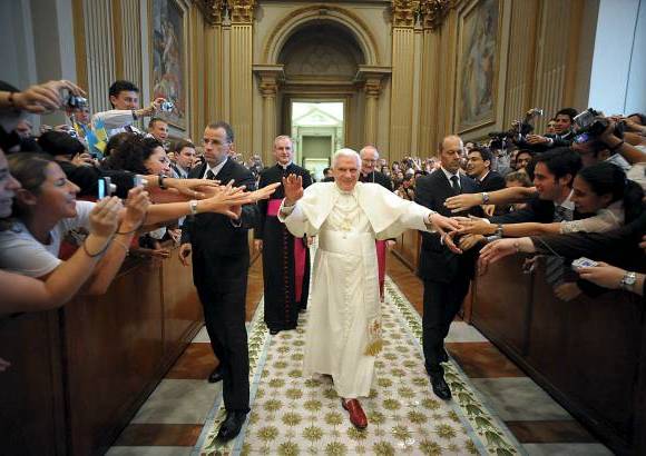 Reuters - Con 78 a&#241;os de edad, Benedicto XVI es el pont&#237;fice m&#225;s viejo elegido desde el siglo XVIII.