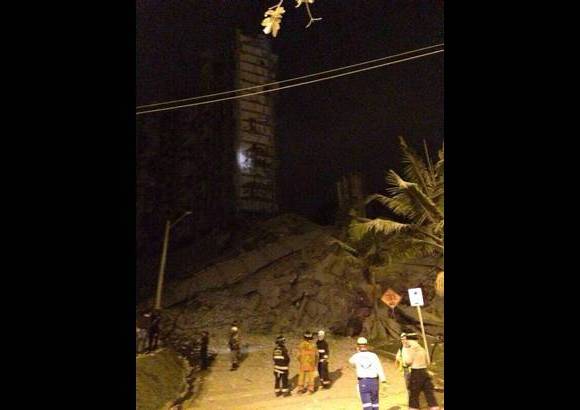 Cortes&#237;a - La torre seis de la unidad residencial Space se derrumb&#243; este s&#225;bado en la noche. El edificio de 14 pisos est&#225; ubicado en la carrera 24D con calle 10E, Loma del Padre Marianito.