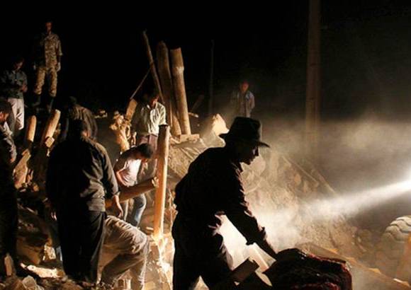 Reuters - Los terremotos alcanzaron los 6,2 y 6,0 grados en la escala de Richter en un área con unos 140.000 habitantes.