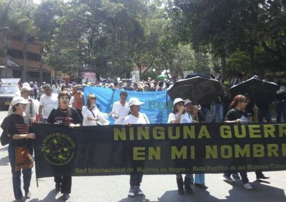 Cortes&#237;a - La Red Nacional de Mujeres de Negro tambi&#233;n mostr&#243; su apoyo al proceso de paz que se adelanta en La Habana, Cuba.