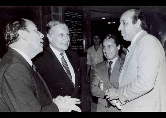Archivo - Al lado izquierdo de la imagen &#193;lvaro G&#243;mez Hurtado y Misael Pastrana.