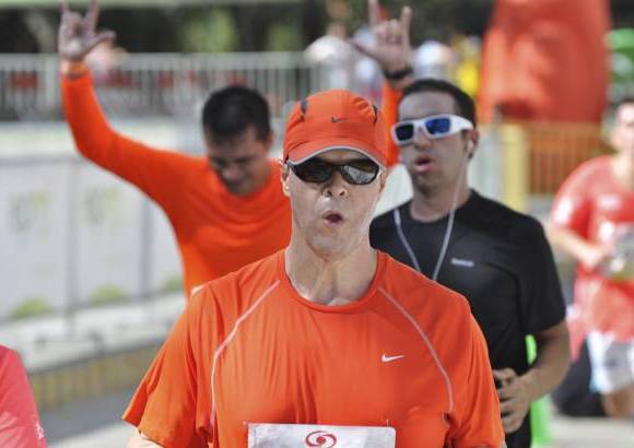 Esteban Jaramillo y Sebasti&#225;n Salazar - M&#225;s de 10 mil competidores se dieron cita en esta hist&#243;rica cita deportiva que se corr&#237;a en las modalidades de 5, 10, 21 y 42 kil&#243;metros.