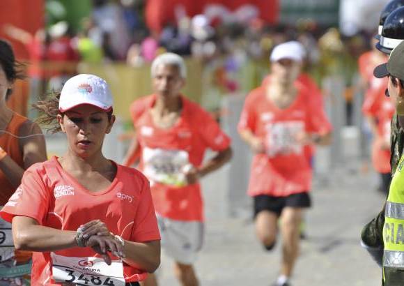 Esteban Jaramillo y Sebasti&#225;n Salazar - M&#225;s de 10 mil competidores se dieron cita en esta hist&#243;rica cita deportiva que se corr&#237;a en las modalidades de 5, 10, 21 y 42 kil&#243;metros.