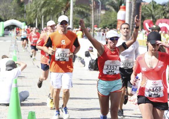Esteban Jaramillo y Sebasti&#225;n Salazar - M&#225;s de 10 mil competidores se dieron cita en esta hist&#243;rica cita deportiva que se corr&#237;a en las modalidades de 5, 10, 21 y 42 kil&#243;metros.