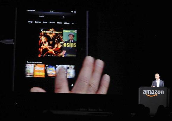 Reuters - Seg&#250;n Jeff Bezos, el consejero delegado de Amazon, el wifi en la versi&#243;n Fire HD es un 41 por ciento m&#225;s veloz que en el iPad y un 54 por ciento m&#225;s veloz que en el Nexus 7 de Google.