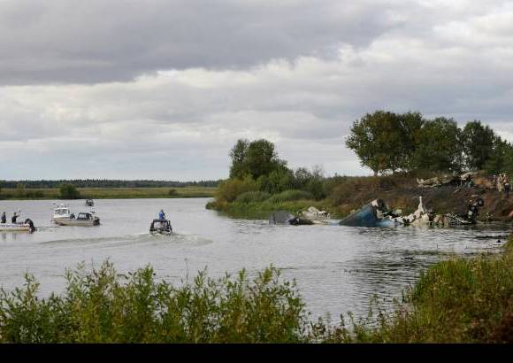 AP - El accidente sumi&#243; al mundo deportivo ruso en el duelo.
