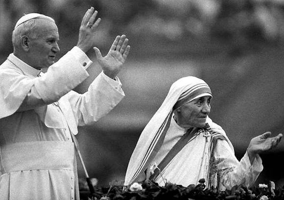 AFP - Archivo - Tras la beatificaci&#243;n por el papa Juan Pablo II recibi&#243; el t&#237;tulo de Beata Teresa de Calcuta.