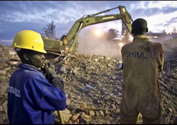 AP - Ruanda decidi&#243; centrarse en potenciar el desarrollo de una econom&#237;a tan lastrada, como la de muchos otros pa&#237;ses africanos.
