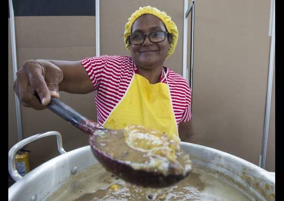 Esteban Vanegas - Las comidas t&#237;picas y los utensilios con los que se preparan tambi&#233;n tienen un protagonismo especial en Expoartesano. Hay muestras de preparaciones t&#237;picas de la costa pac&#237;fica y de la regi&#243;n andina.