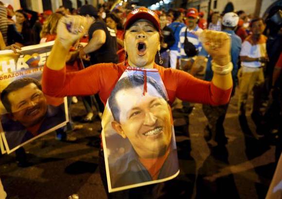 Reuters - El mandatario venezolano, de 58 años y en el poder desde 1999, se impuso en los comicios y gobernará hasta el año 2019.