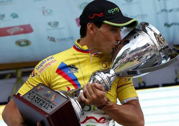 Foto: Julio C&#233;sar Herrera - El ciclista espa&#241;ol &#211;scar Sevilla, gan&#243; por segundo a&#241;o la Vuelta a Colombia que termino en Medell&#237;n con un circuito de 97.2 kil&#243;metros en el que se impuso Jairo Salas.