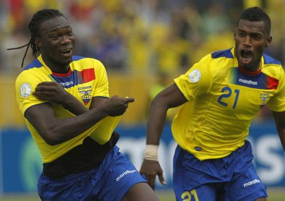 AP - Felipe Caicedo marc&#243; el gol del empate a los 37 minutos del primer tiempo.