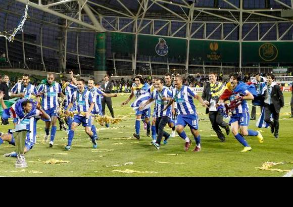 Reuters - Los dragones van por el triplete esta temporada y el próximo objetivo es la Copa de Portugal, donde deberán enfrentarse al Vitoria.