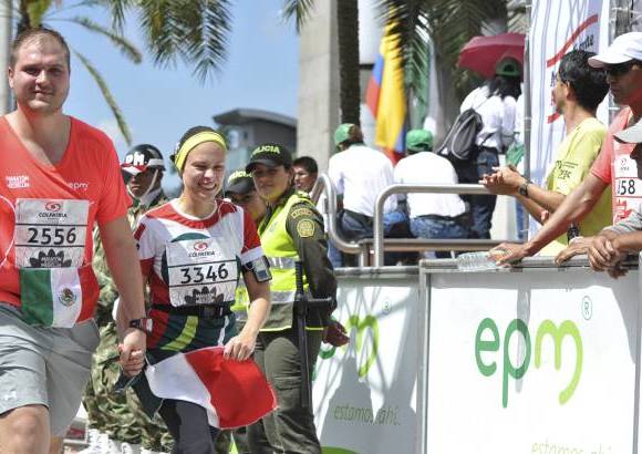 Esteban Jaramillo y Sebasti&#225;n Salazar - M&#225;s de 10 mil competidores se dieron cita en esta hist&#243;rica cita deportiva que se corr&#237;a en las modalidades de 5, 10, 21 y 42 kil&#243;metros.